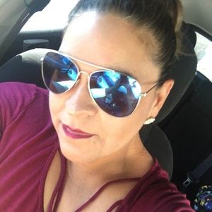 Meet your Posher, Norma